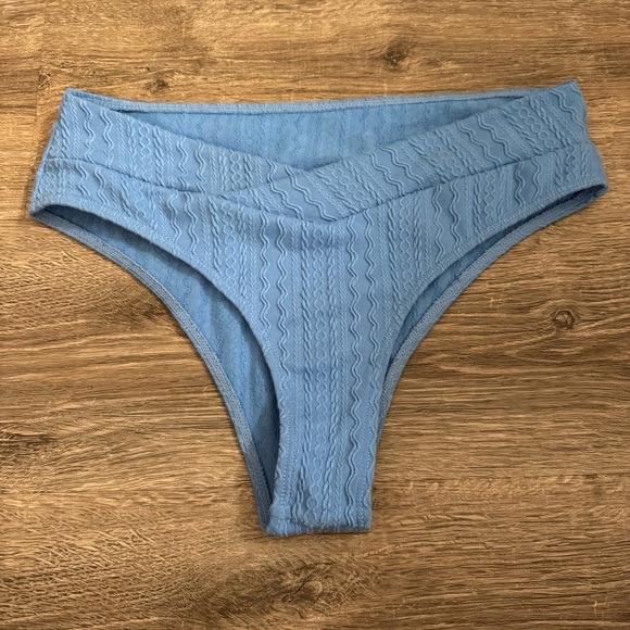 Women's Sky Blue V Cut Bikini Swimsuit - Picture 3 of 10